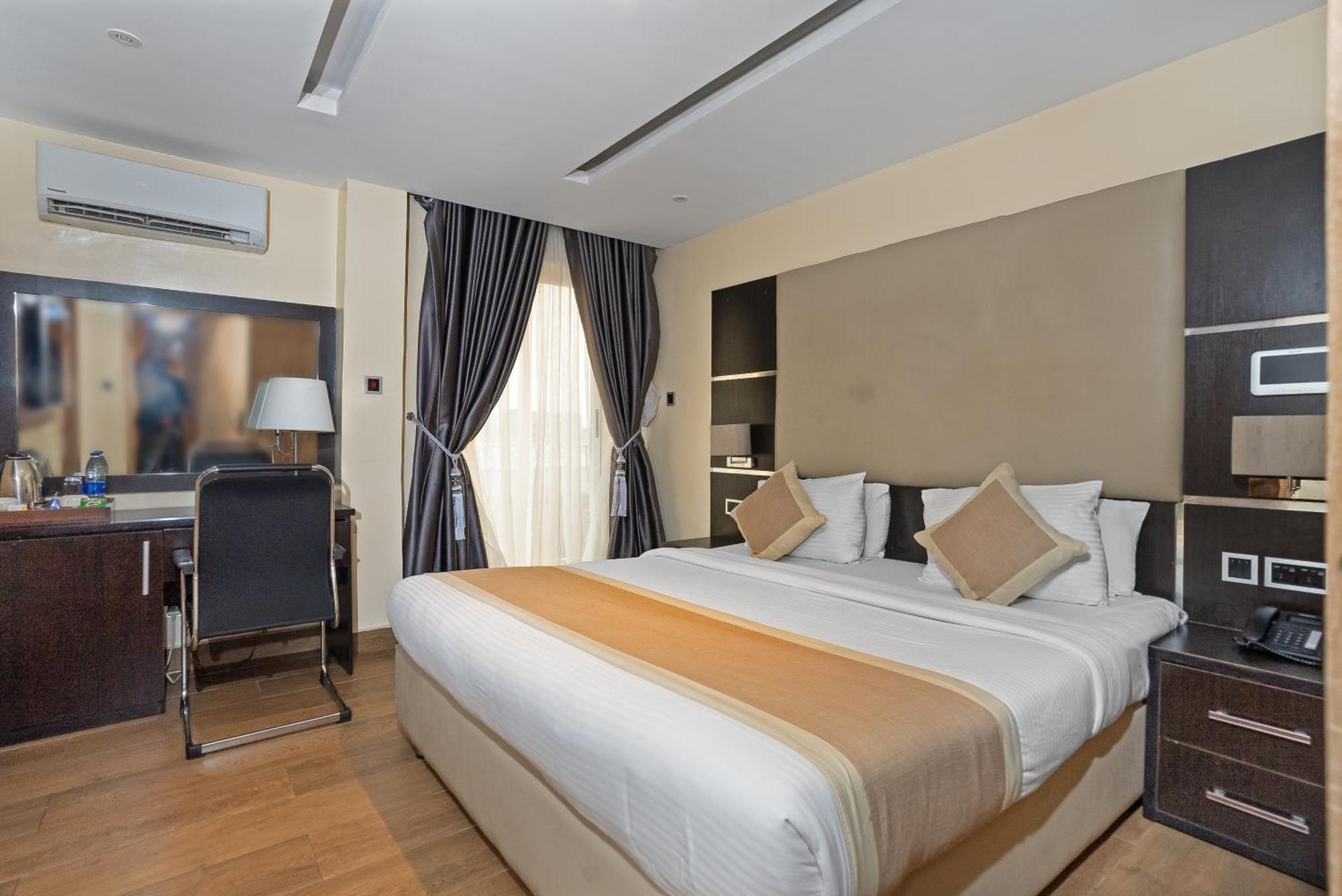 Watercress Hotels And Event Ikeja Exterior foto